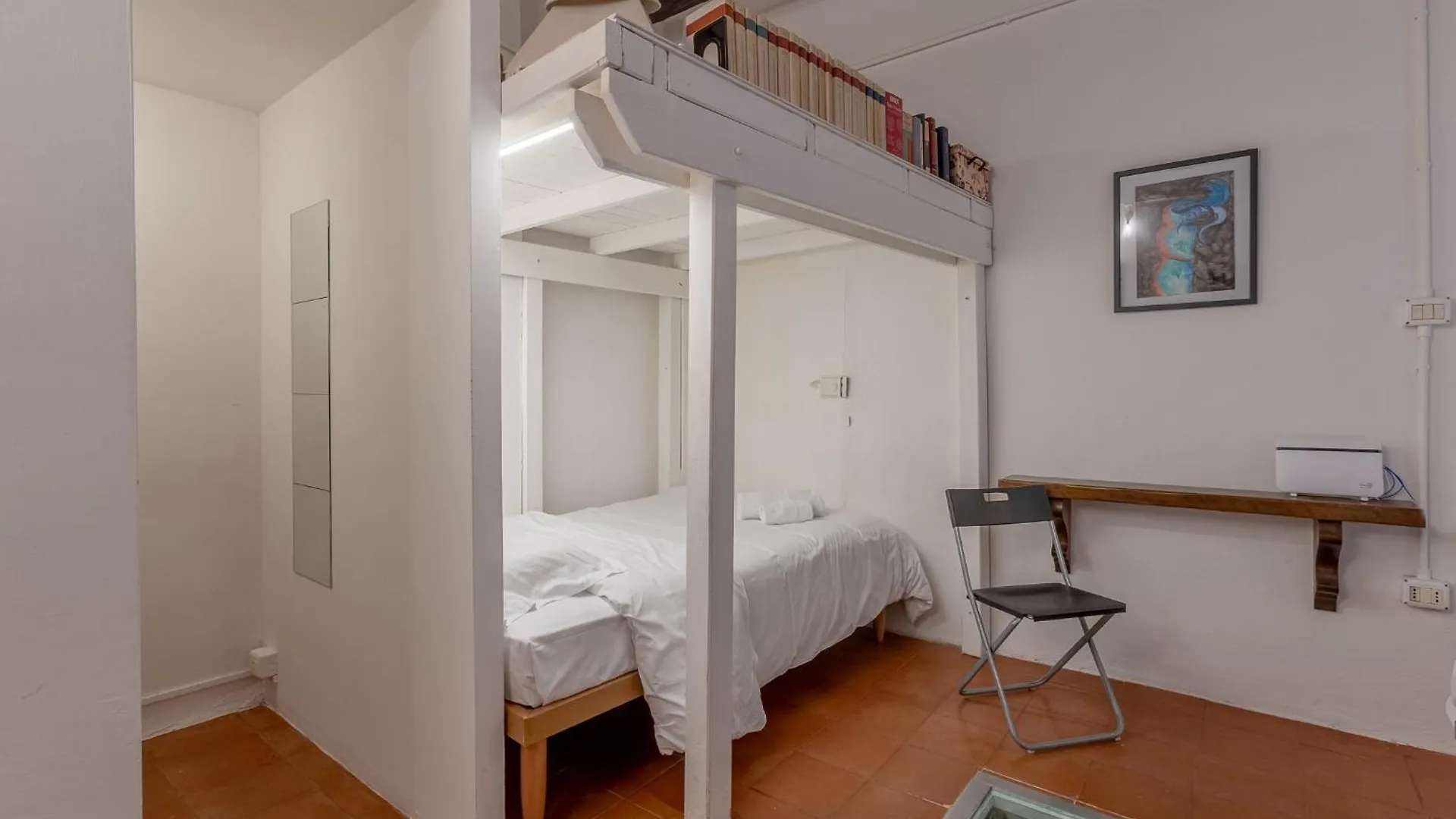 Central Apartment With Private Courtyard! Bologna 0*,  Italy
